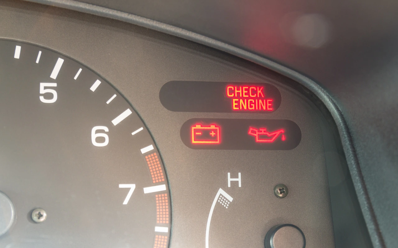 Kontrolka check engine – diagnostyka w Arauto Serwis
