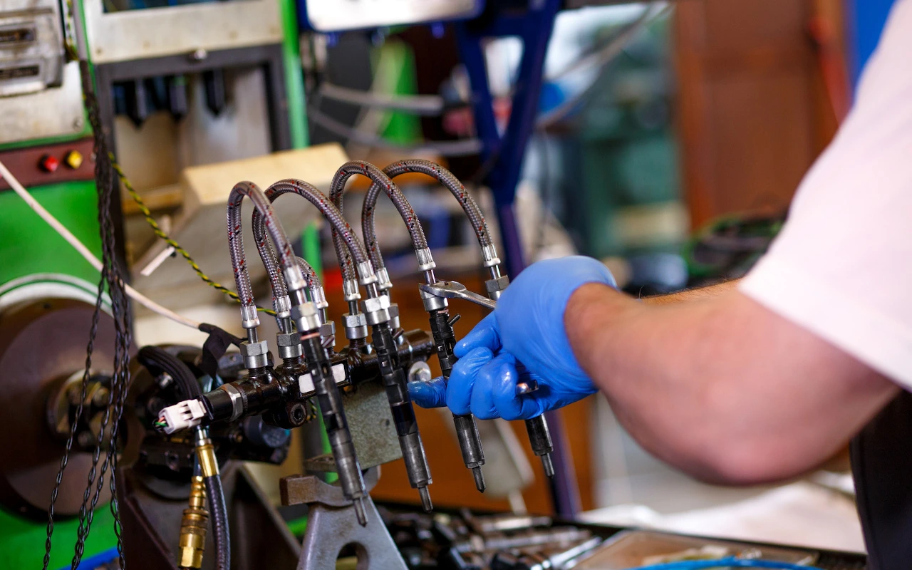 Regeneracja wtryskiwaczy – prace serwisowe